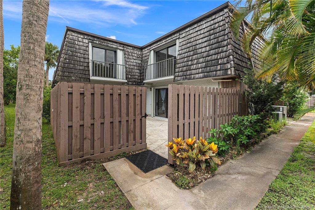762 NW 10th Terrace