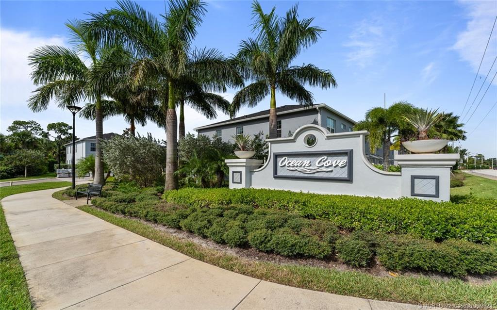 1823 SE Ocean Cove Way