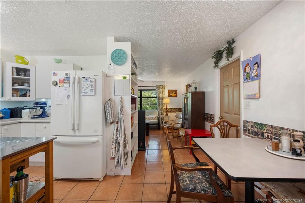2279 NW Sunset Blvd
