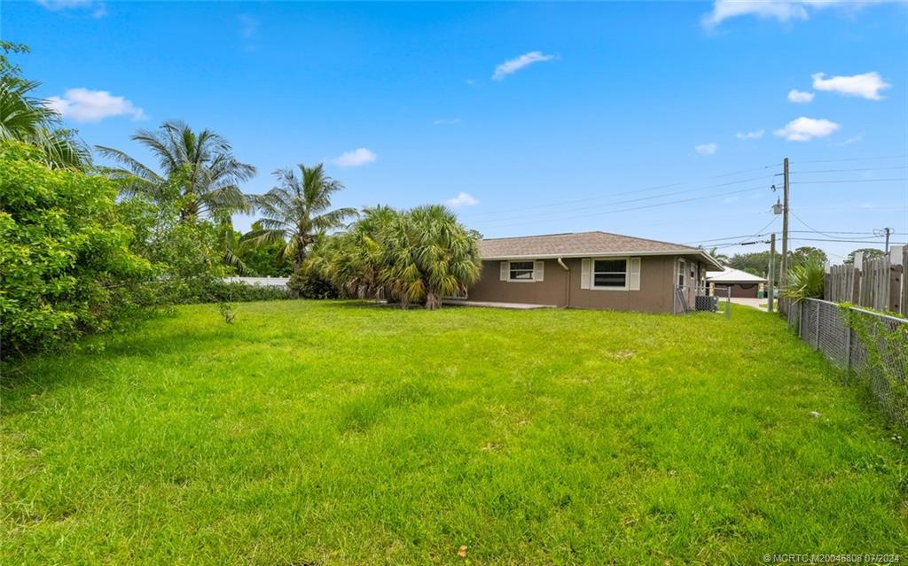 2374 SW Woodridge Street