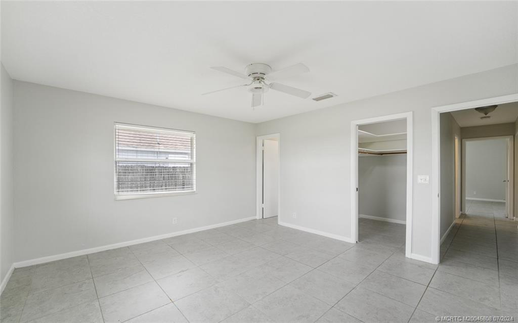 2374 SW Woodridge Street