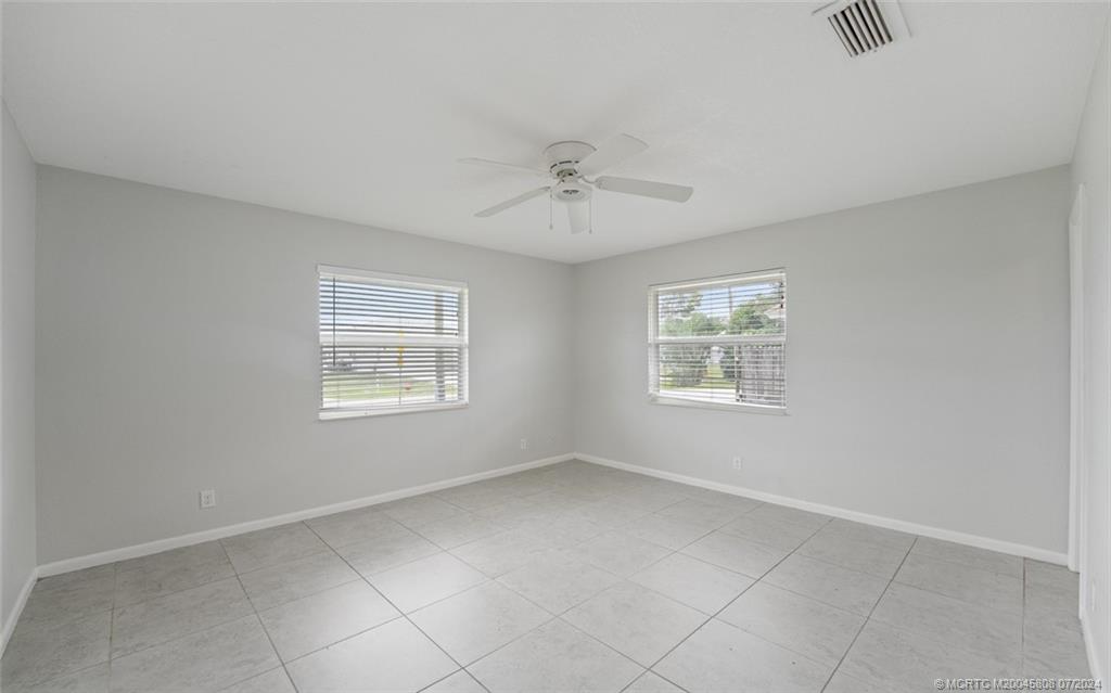 2374 SW Woodridge Street