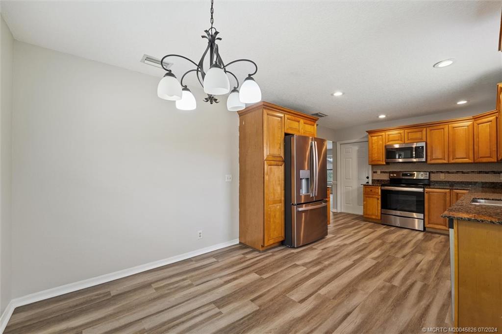 1461 SW Vizcaya Circle