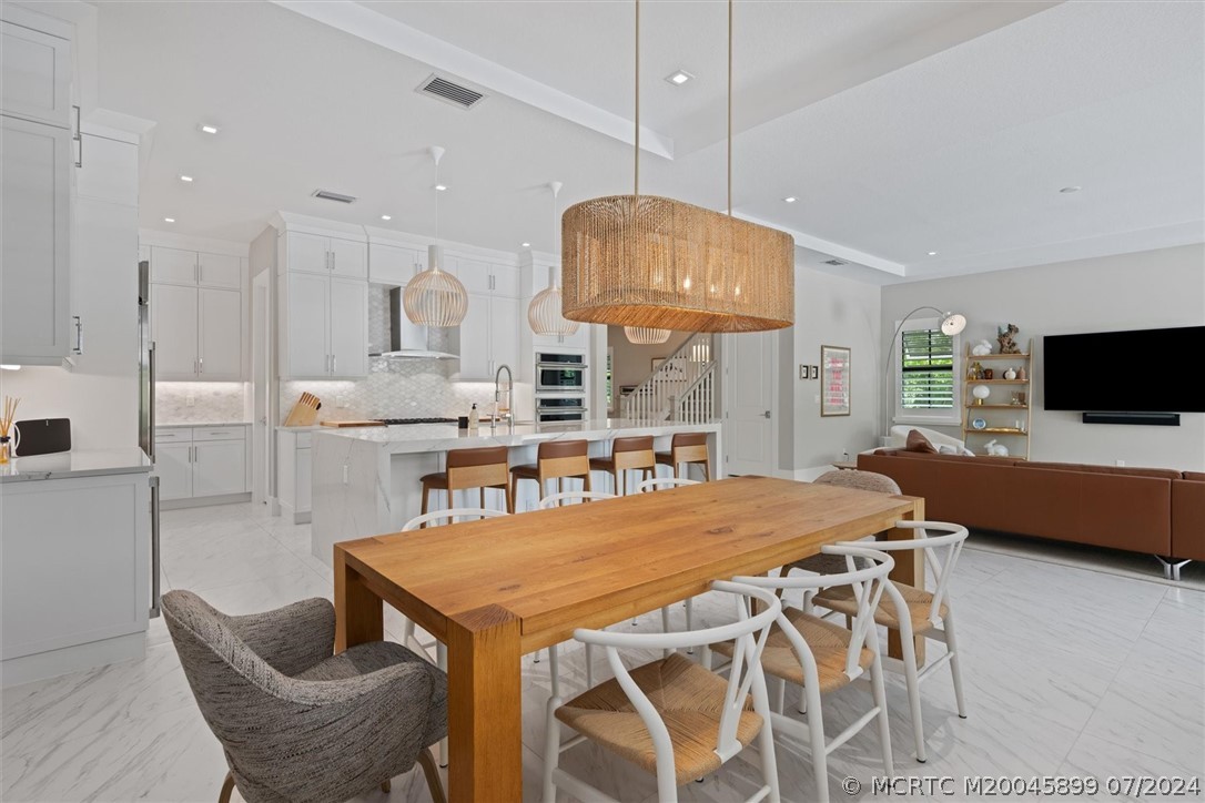 13662 Artisan Circle