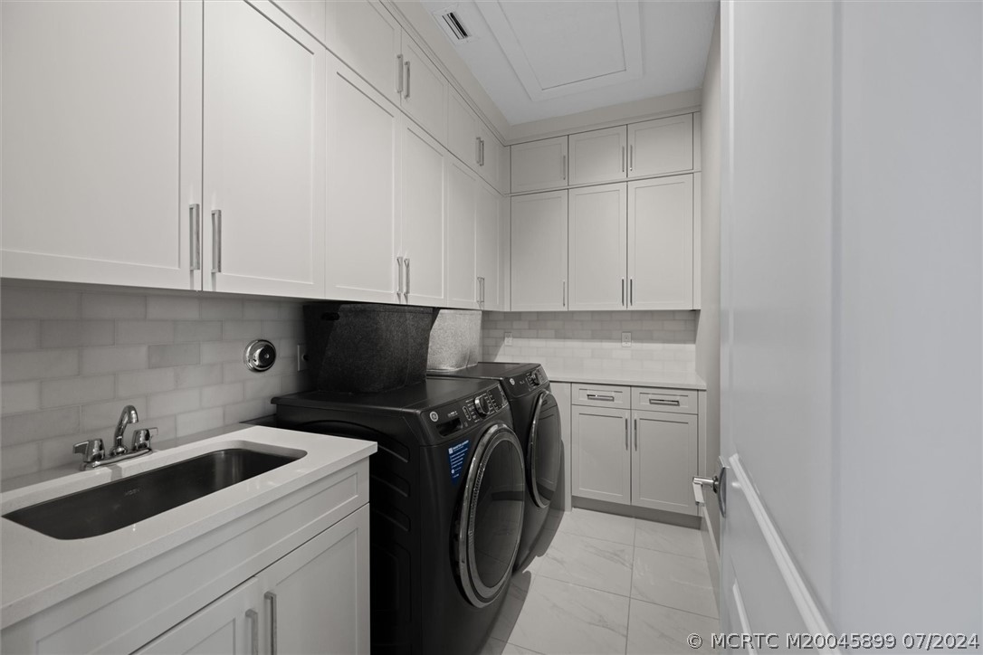 13662 Artisan Circle