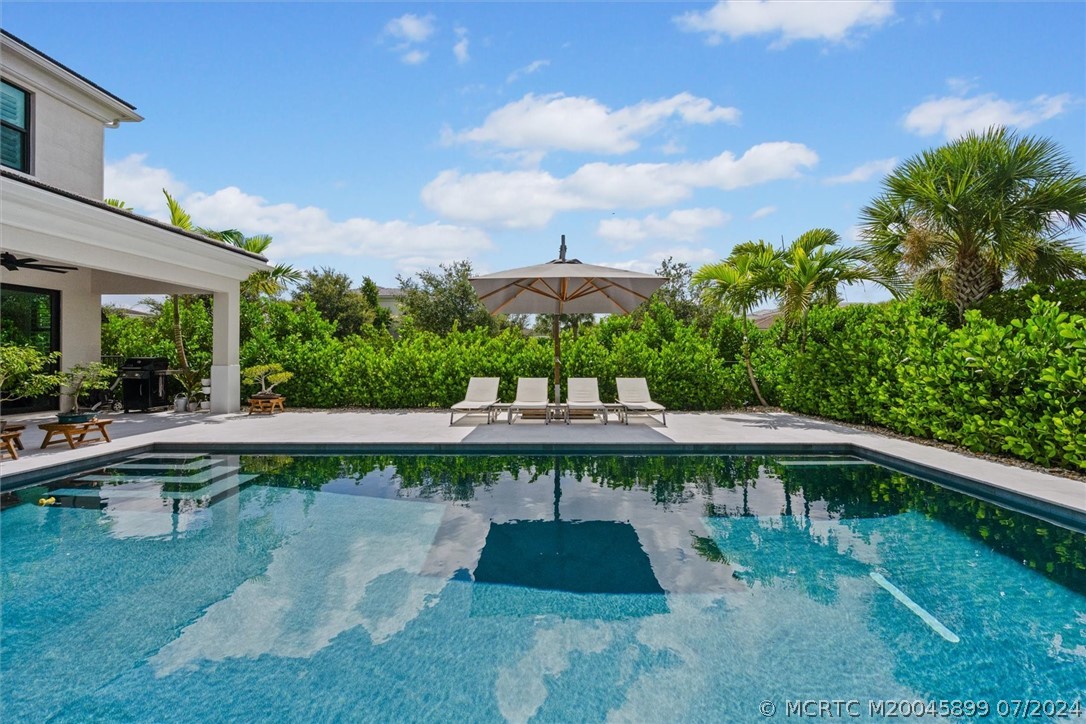 13662 Artisan Circle