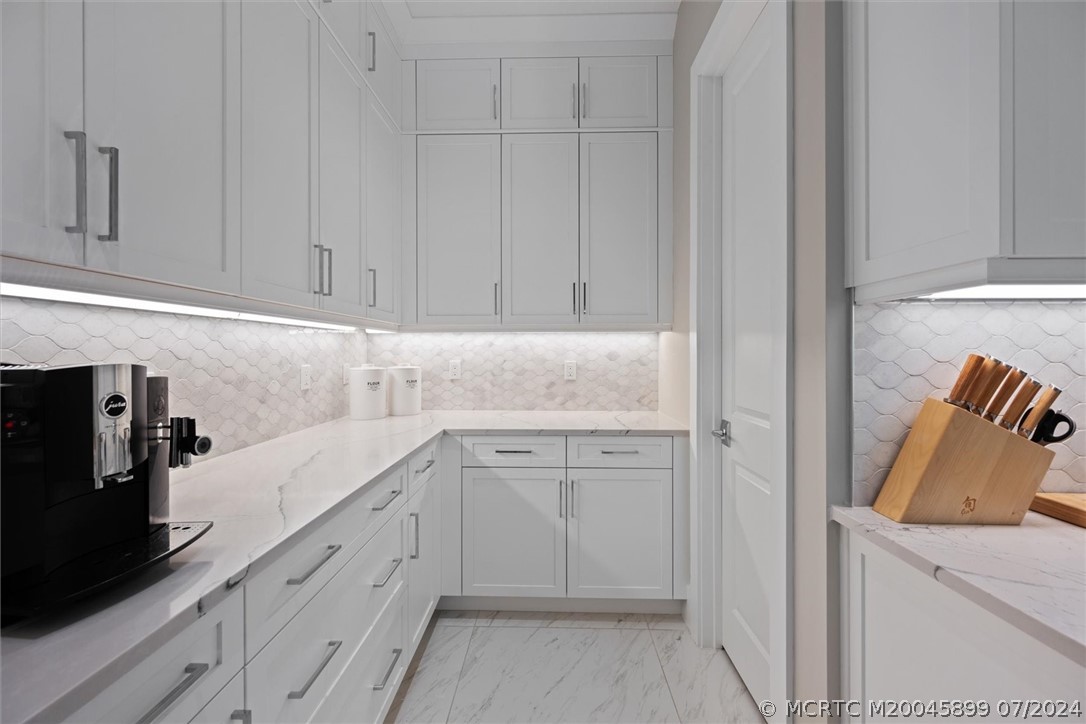 13662 Artisan Circle