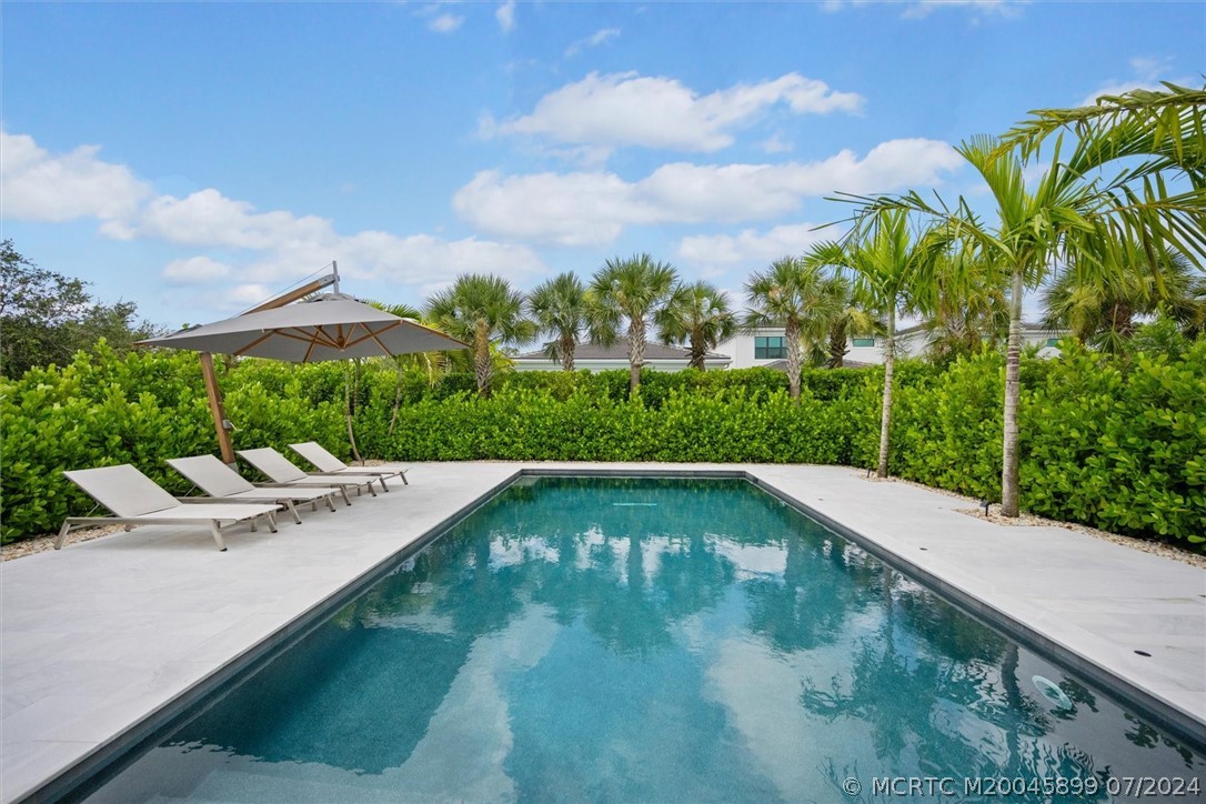 13662 Artisan Circle