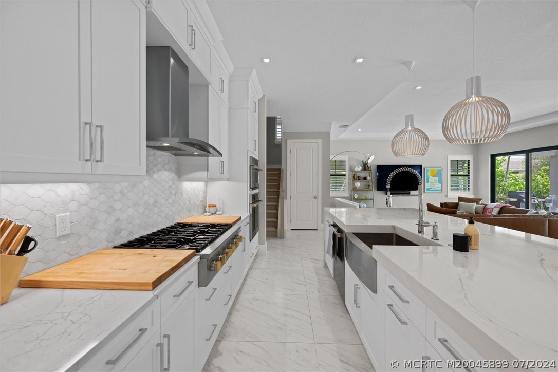 13662 Artisan Circle