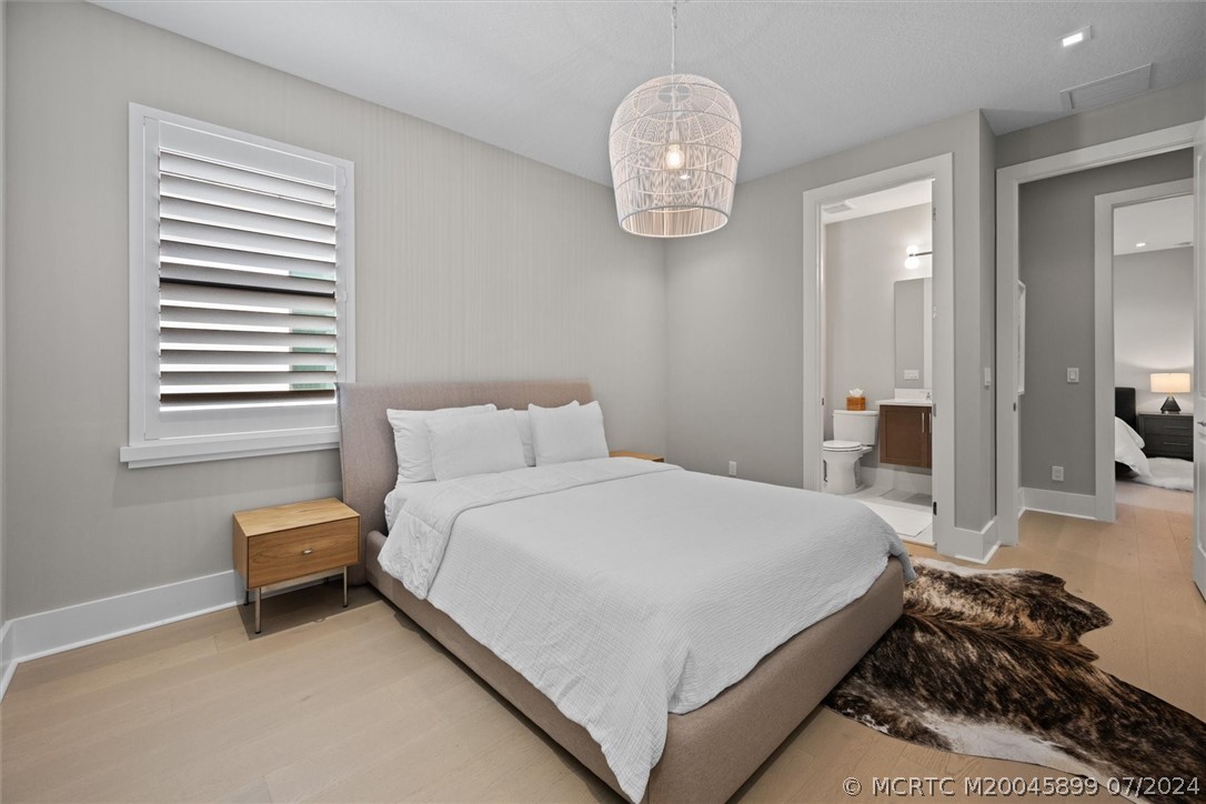 13662 Artisan Circle