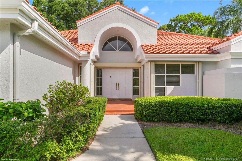 1512 NW Sweet Bay Circle