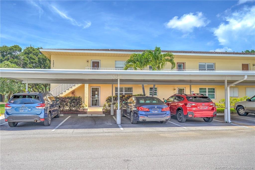 2950 SE Ocean Blvd 121-1