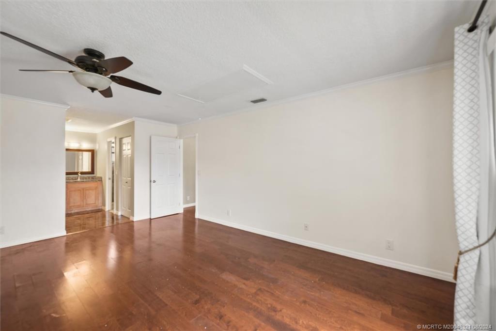 402 Lakewood Ct 2B