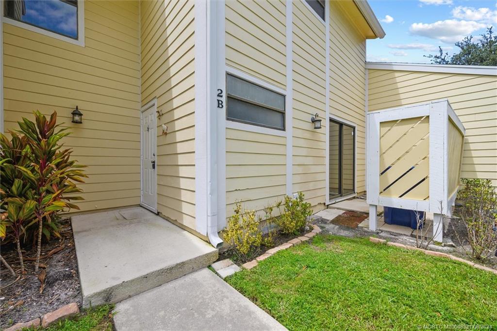 402 Lakewood Ct 2B