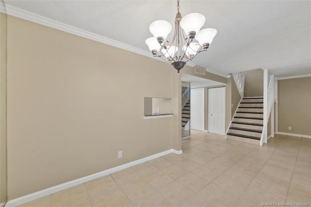 402 Lakewood Ct 2B