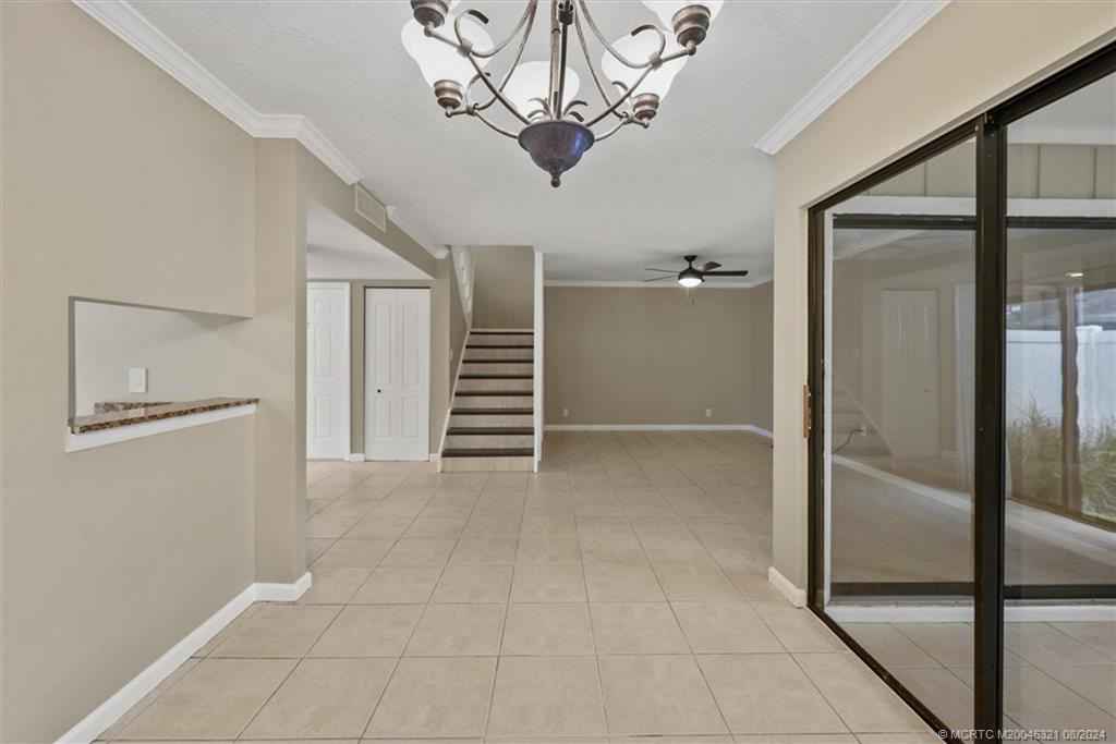 402 Lakewood Ct 2B