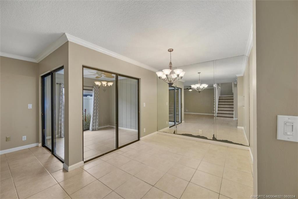 402 Lakewood Ct 2B