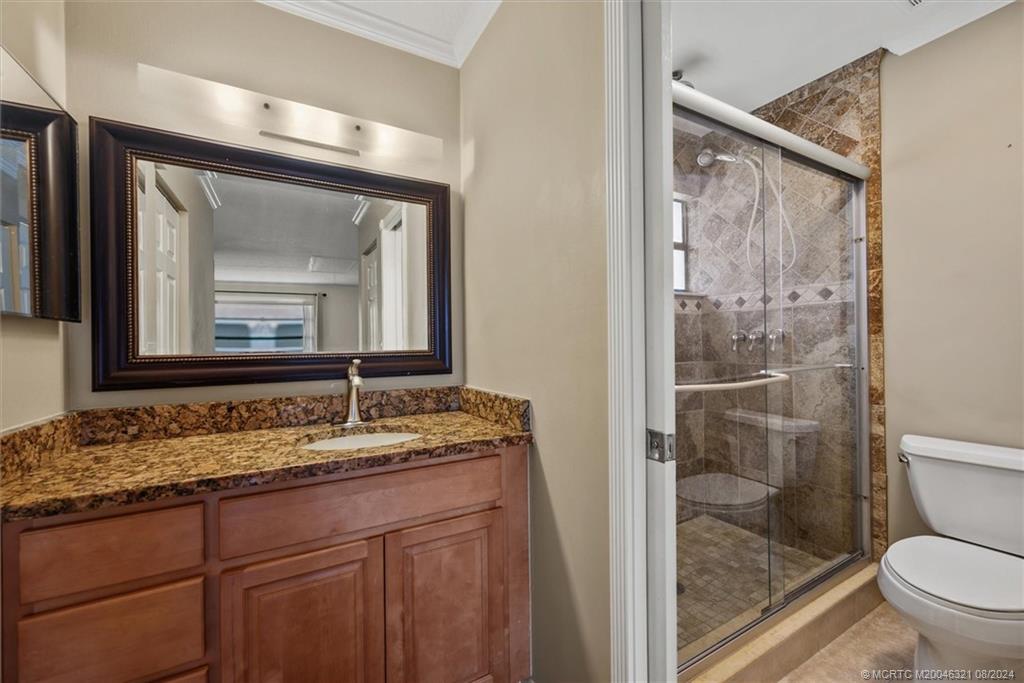 402 Lakewood Ct 2B