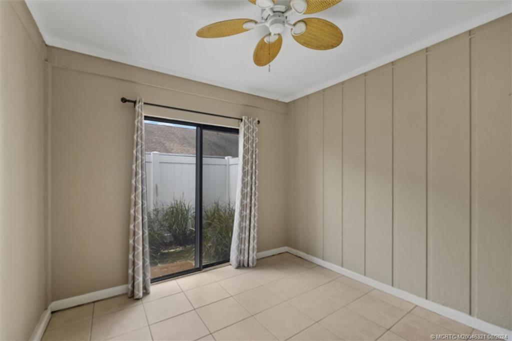 402 Lakewood Ct 2B