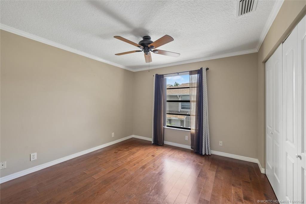 402 Lakewood Ct 2B