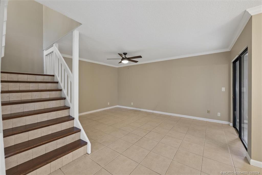 402 Lakewood Ct 2B