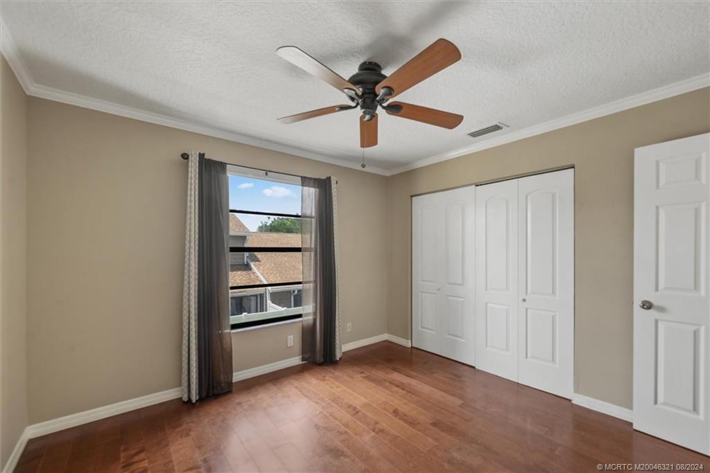 402 Lakewood Ct 2B
