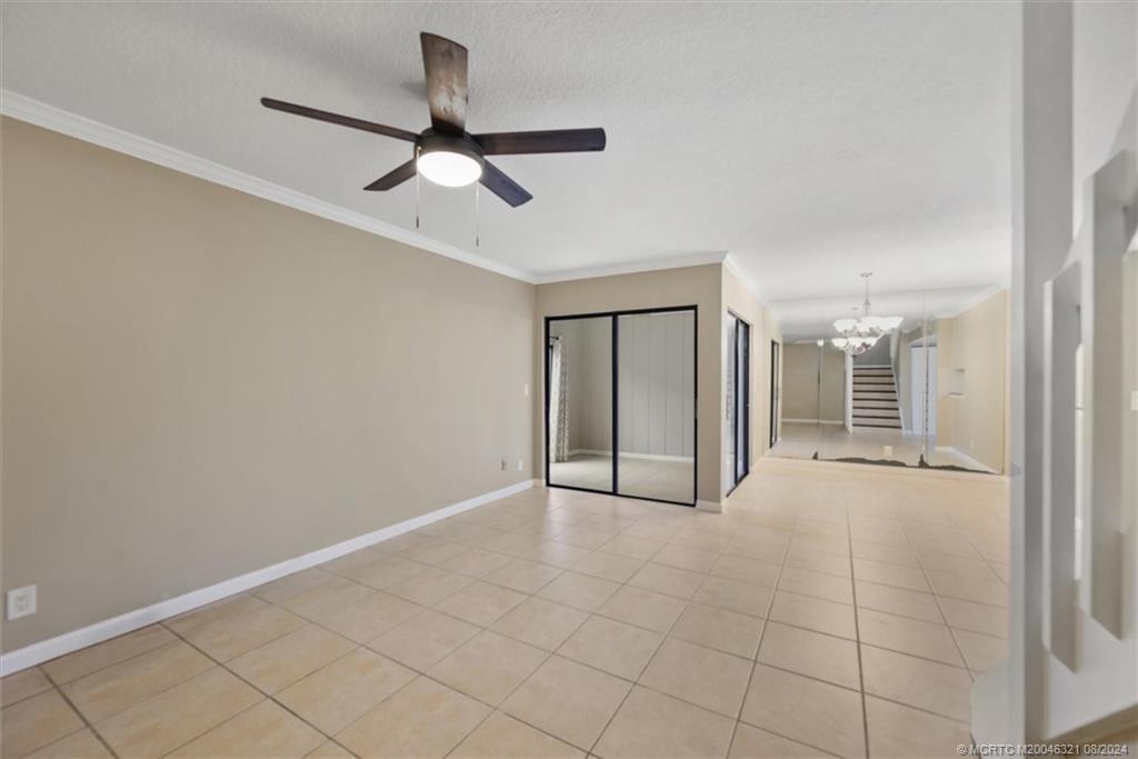 402 Lakewood Ct 2B