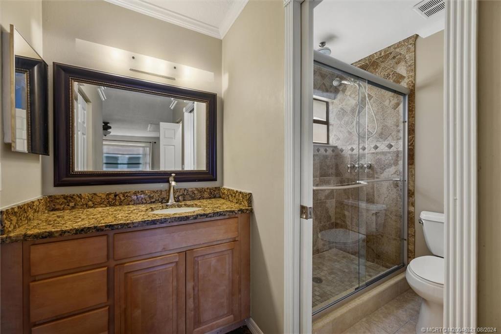402 Lakewood Ct 2B