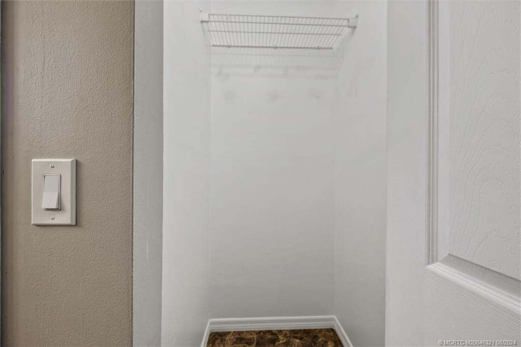 402 Lakewood Ct 2B