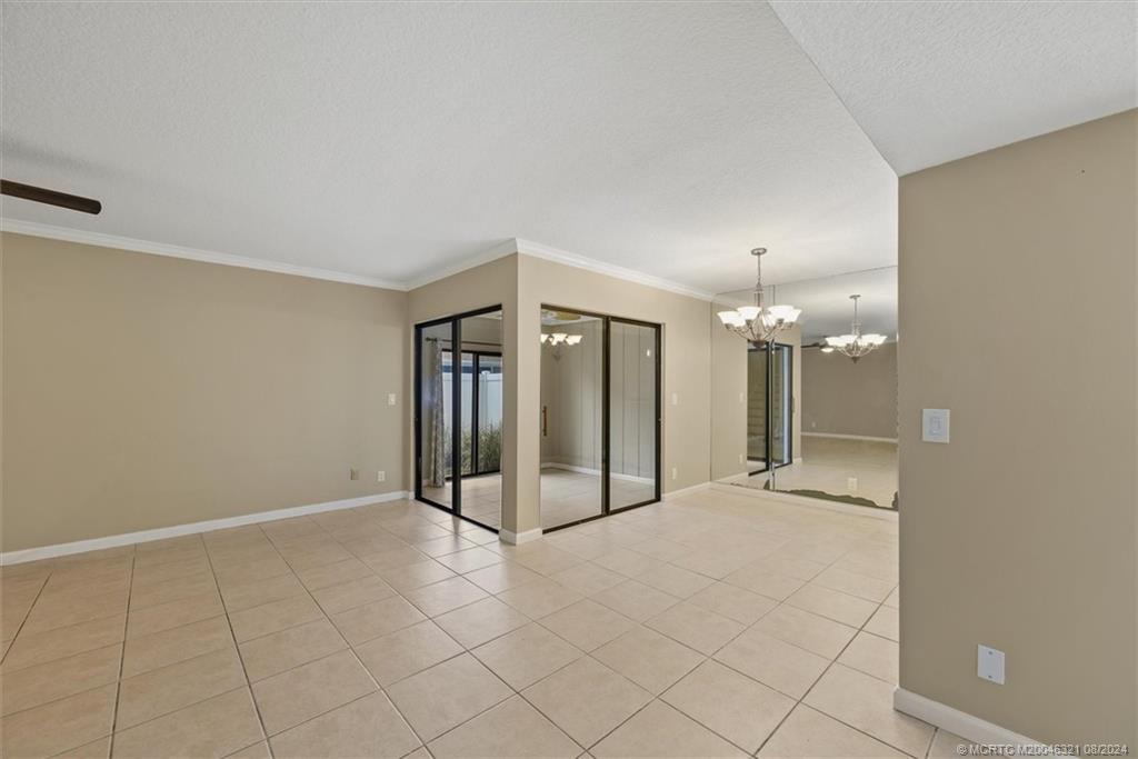 402 Lakewood Ct 2B