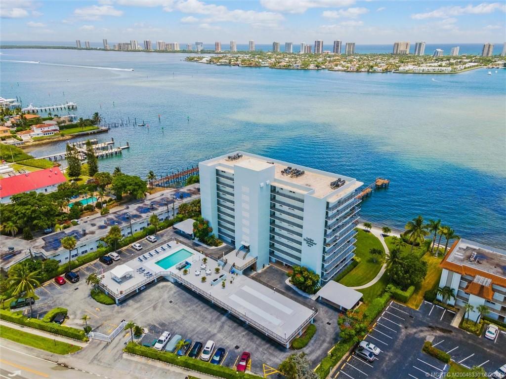 3040 Lake Shore Drive 301