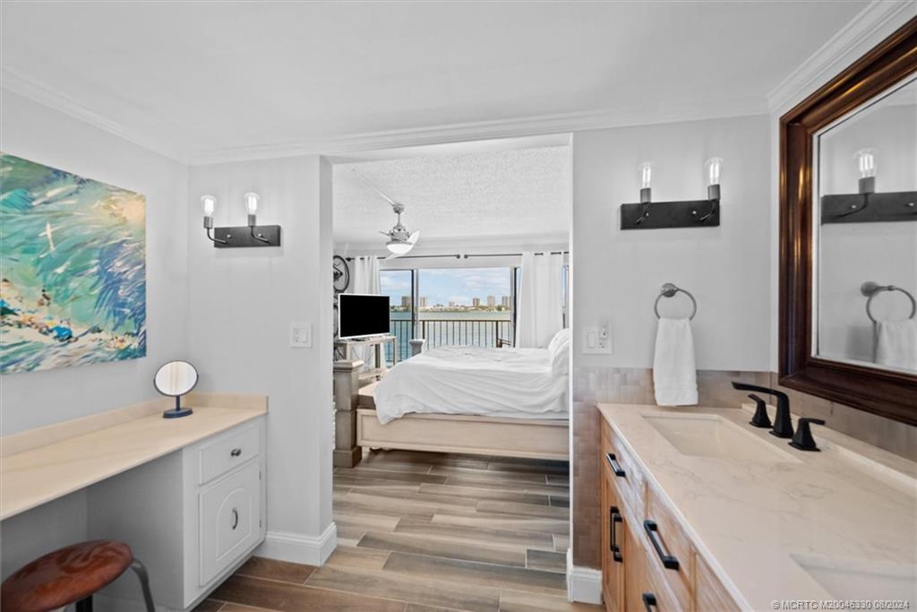 3040 Lake Shore Drive 301