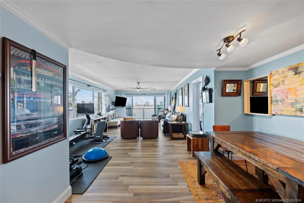 3040 Lake Shore Drive 301