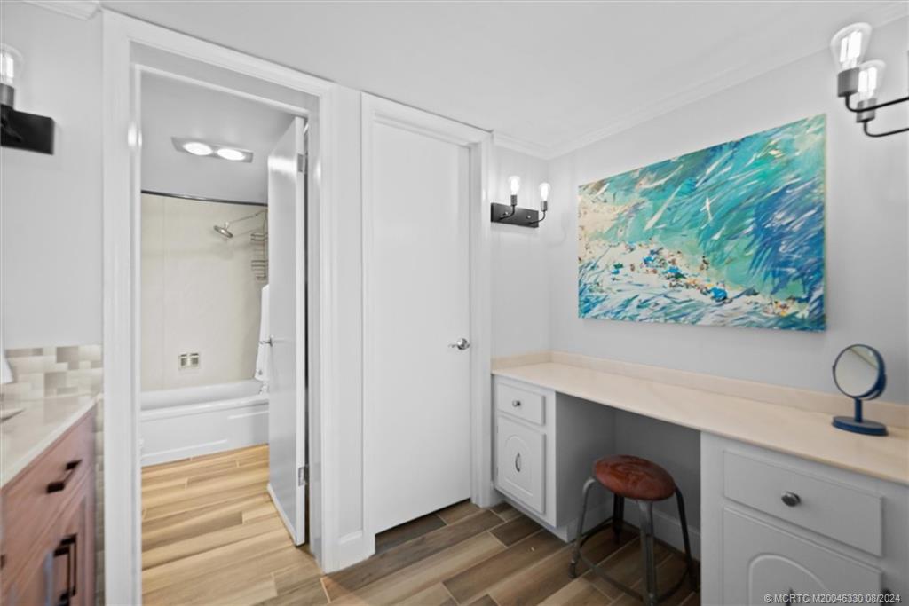 3040 Lake Shore Drive 301