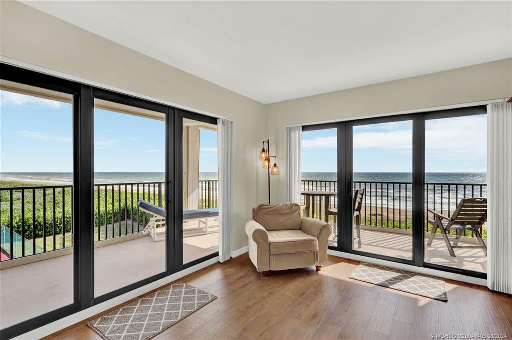 10044 S Ocean Drive 402