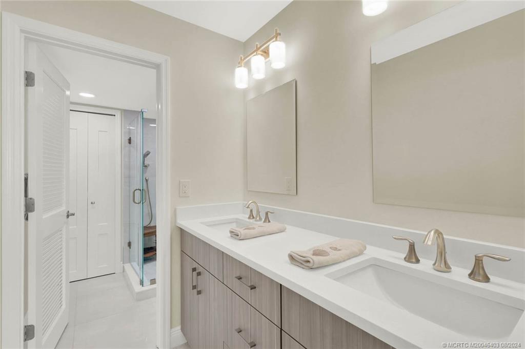 10044 S Ocean Drive 402