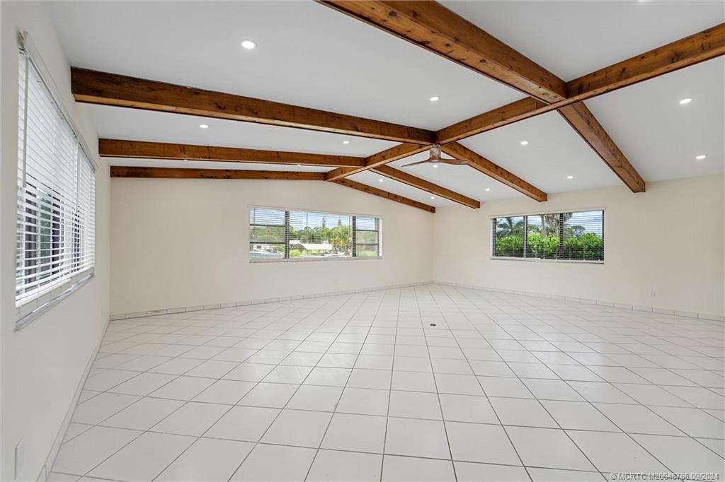 1134 NW Spruce Ridge Drive