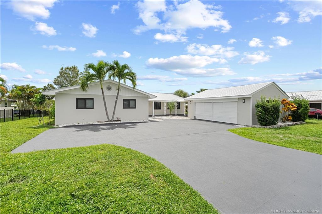 1134 NW Spruce Ridge Drive