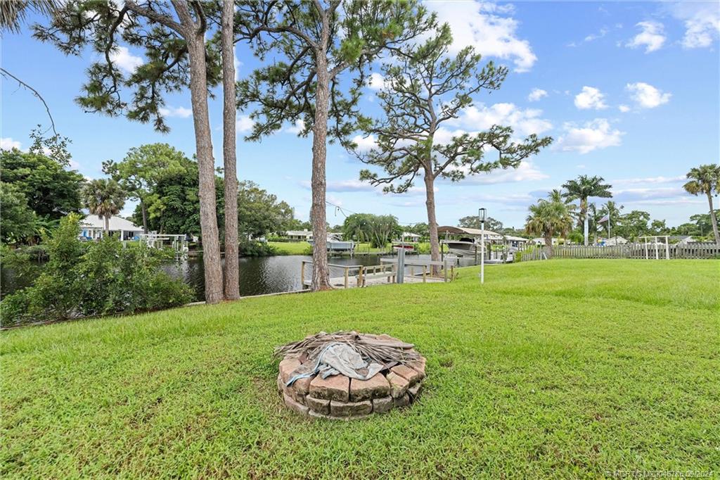1134 NW Spruce Ridge Drive