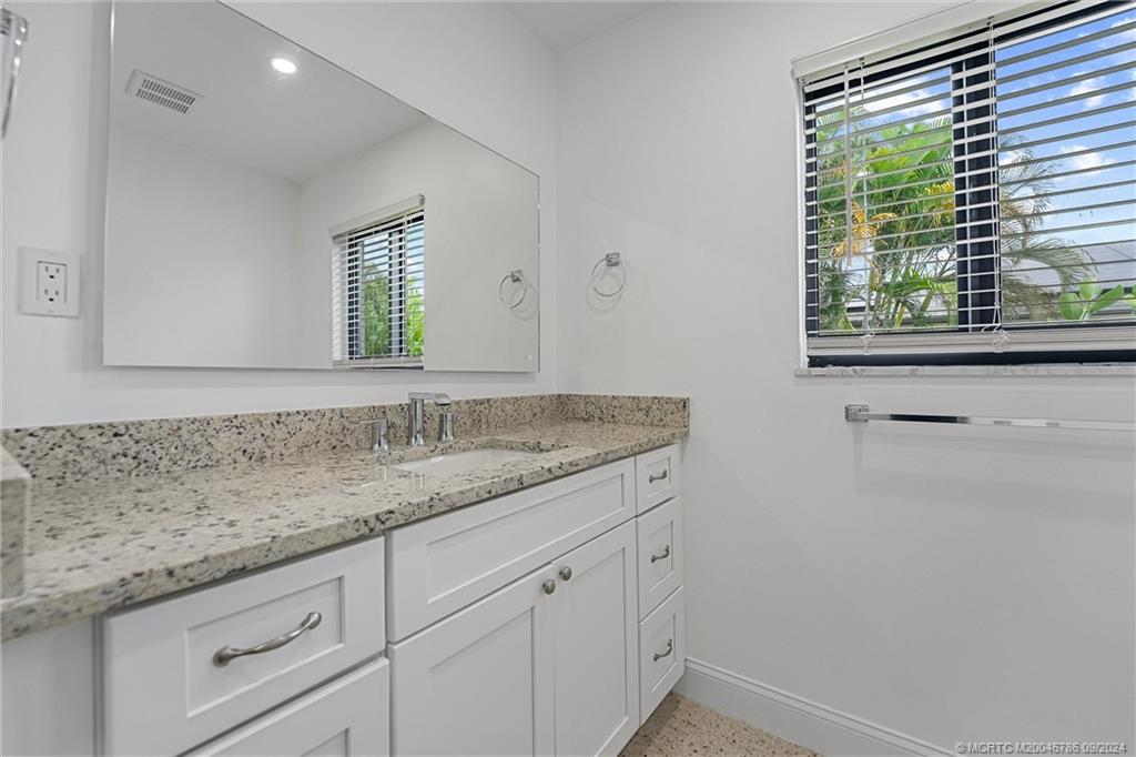 1134 NW Spruce Ridge Drive