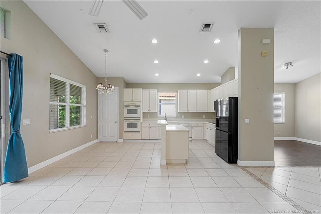 1172 SE Fleming Way