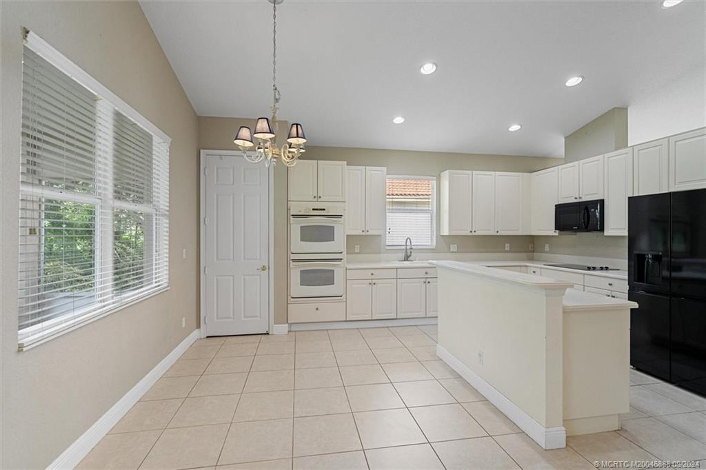 1172 SE Fleming Way