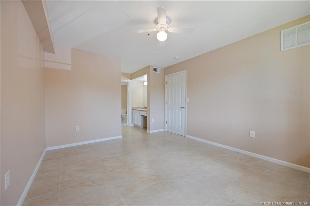 181 SW Palm Drive 207