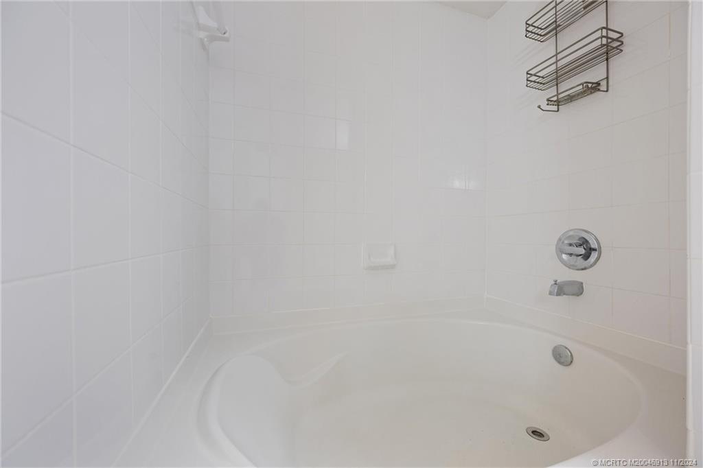 181 SW Palm Drive 207