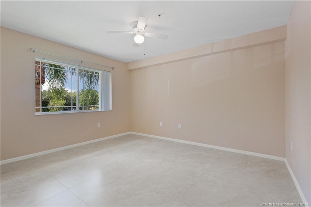 181 SW Palm Drive 207