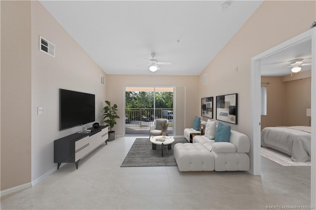 181 SW Palm Drive 207