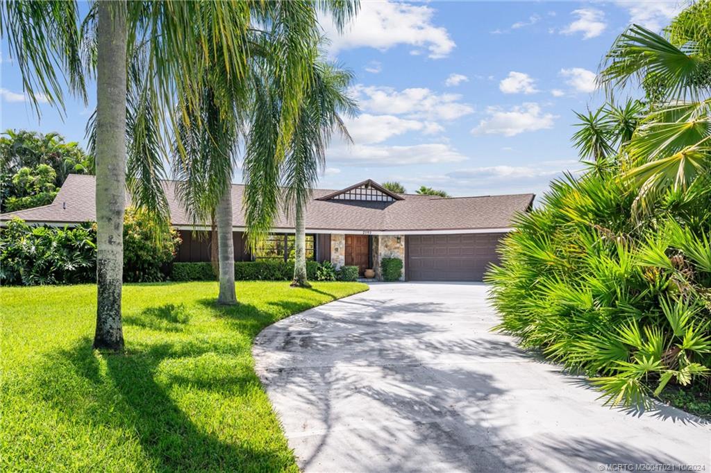 2190 NE Pinecrest Lakes Blvd