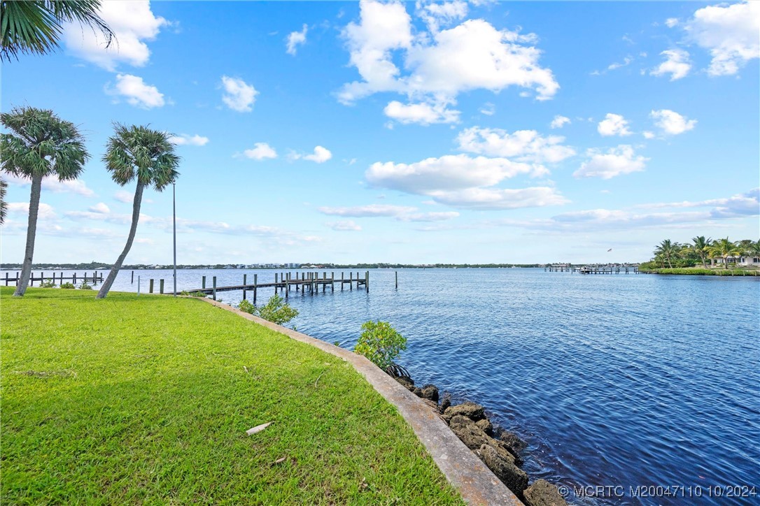 1410C SW PALM CITY Road