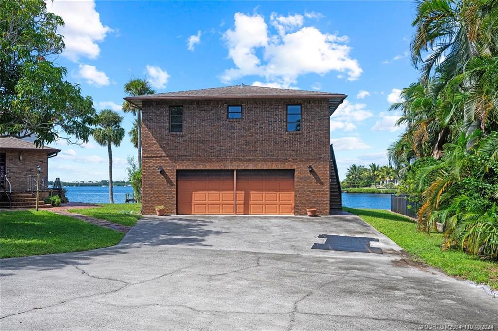 1410C SW PALM CITY Road