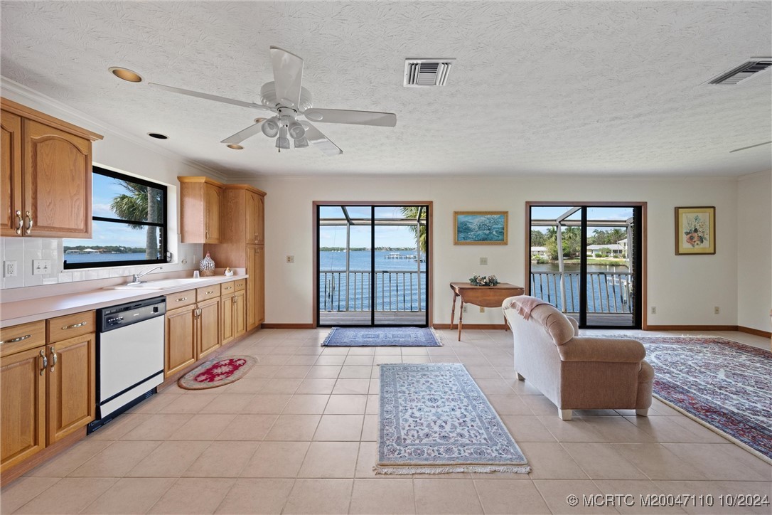 1410C SW PALM CITY Road